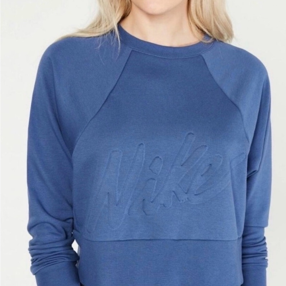 Nike Dri Fit Luxe Size M Cropped Sweatshirt Womens Blue Long Sleeve-like new